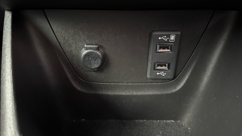 Vauxhall Crossland 1.2 SRi Nav 5dr Petrol Hatchback